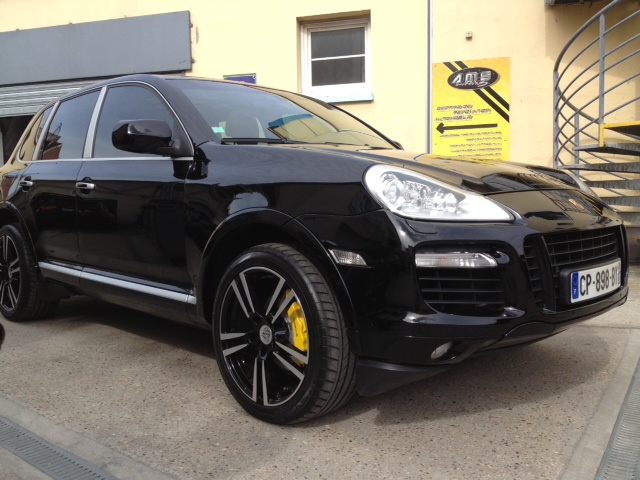 PORSCHE CAYENNE