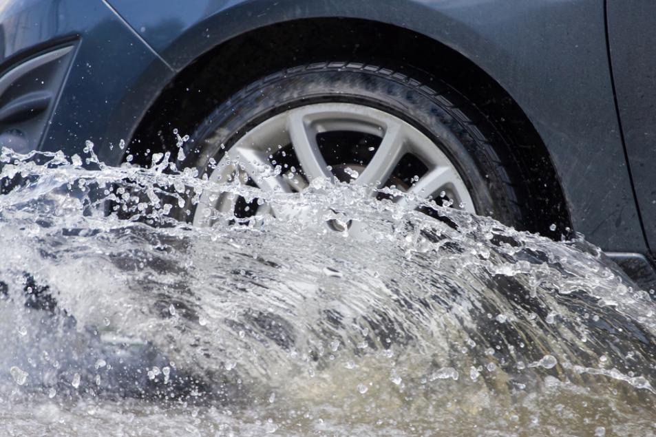 Votre véhicule est grêlé ou inondé ? Il existe des solutions !!