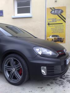 Personnalisation jantes titane mat VW Golf